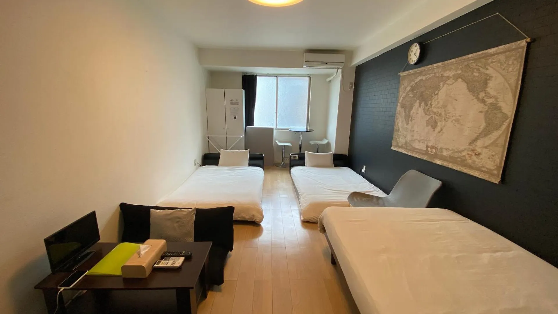ゲストハウス大国町駅前 Osaka Apartment